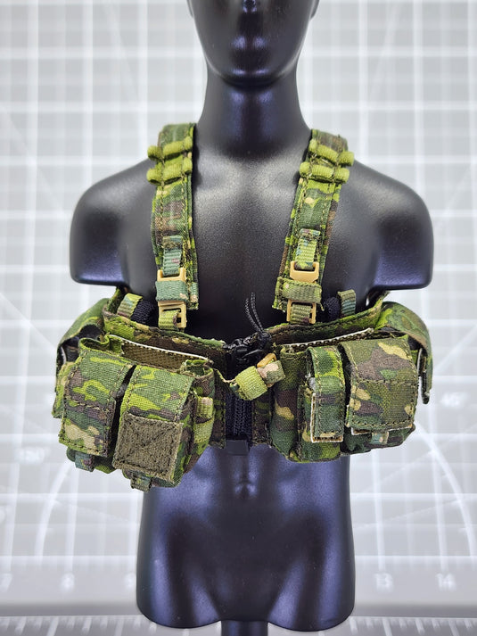 BAM 1/6 Tropical Multi Cam Chestpack and Machine Gun