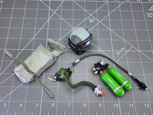 BAM 1/6 Pilot Helmet W/ 02 Tank HALO/HAHO (BBI)