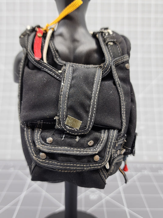 BAM 1/6 Black Parachute Backpack W/ Leg Straps (BBI)