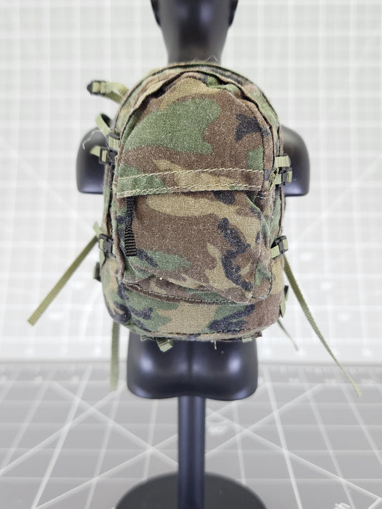 BAM 1/6 Woodlands Camo Assault Pack (Dragon)