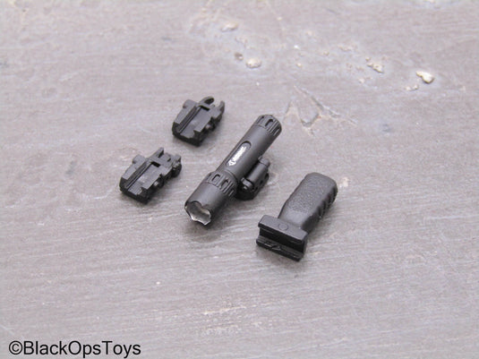 PMC - Black Iron Sights w/Foregrip & Tac LIght