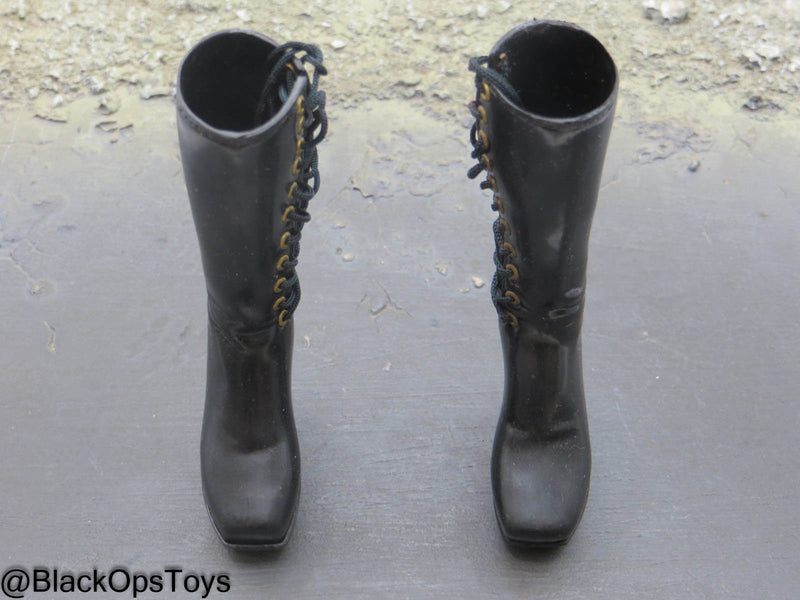 Load image into Gallery viewer, Gun Industries - Lola - Black Magnetic Boots (Peg Type)
