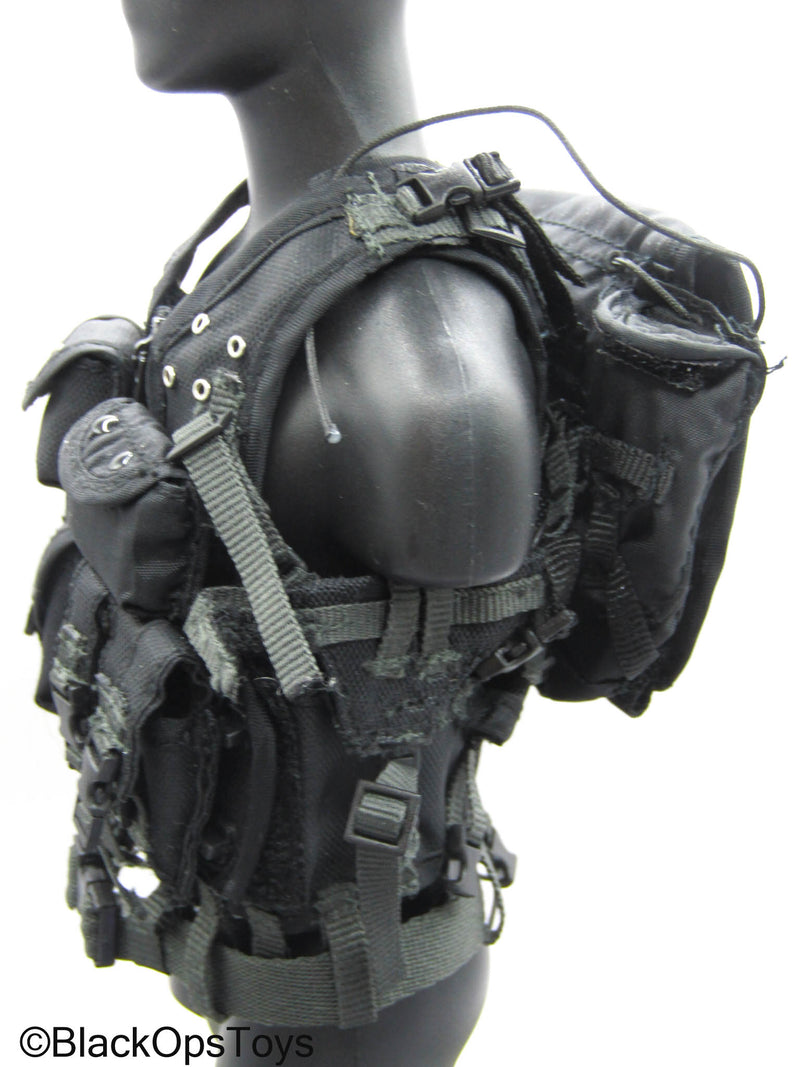 Load image into Gallery viewer, GIGN Operator - Black Combat Vest w/Hook &amp; Loop Pouches

