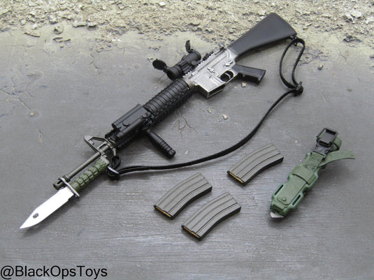 M16 Rifle w/Attachment Set & Bayonet