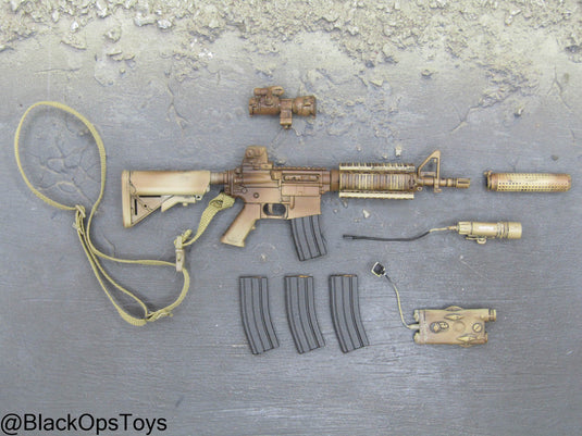 Weathered Desert Camo M4 Rifle w/Attachment Set