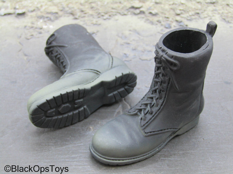 Load image into Gallery viewer, British - Black Weathered Combat Boots (Foot Type)
