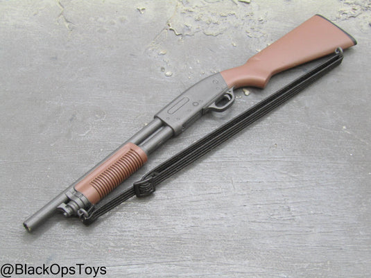 Mossberg M500 Shotgun w/Sling
