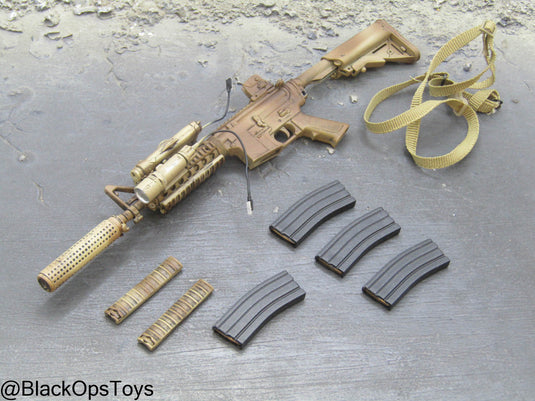 Weathered Desert Camo M4 Rifle w/Attachment Set