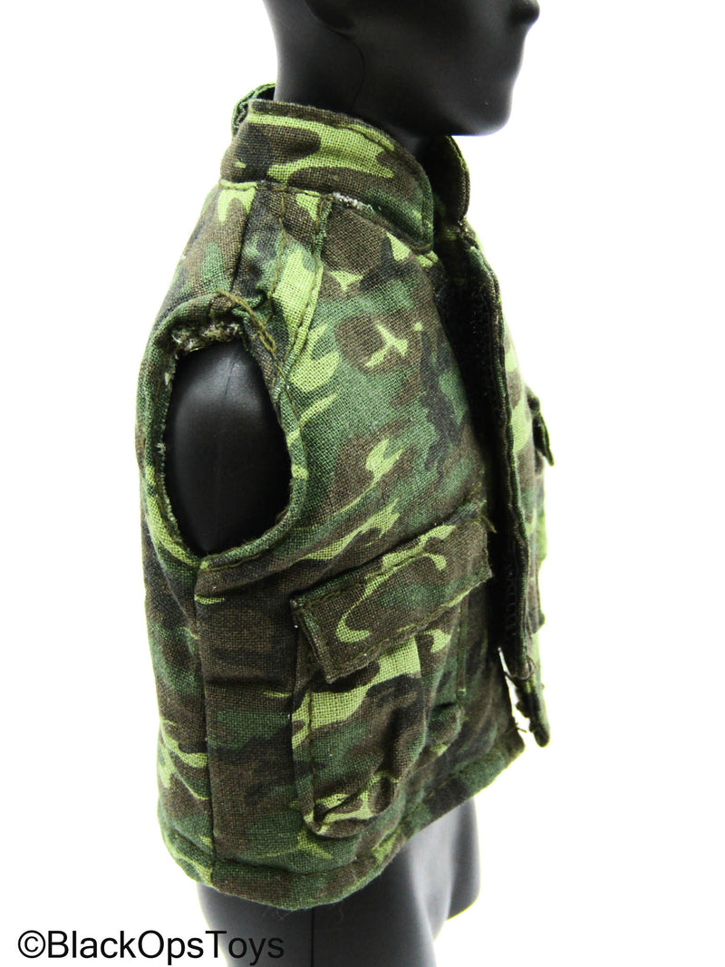 Load image into Gallery viewer, Vietnam - Woodland Camo Combat Vest
