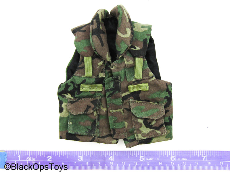 Load image into Gallery viewer, US Rangers - Woodland Camo Combat Vest
