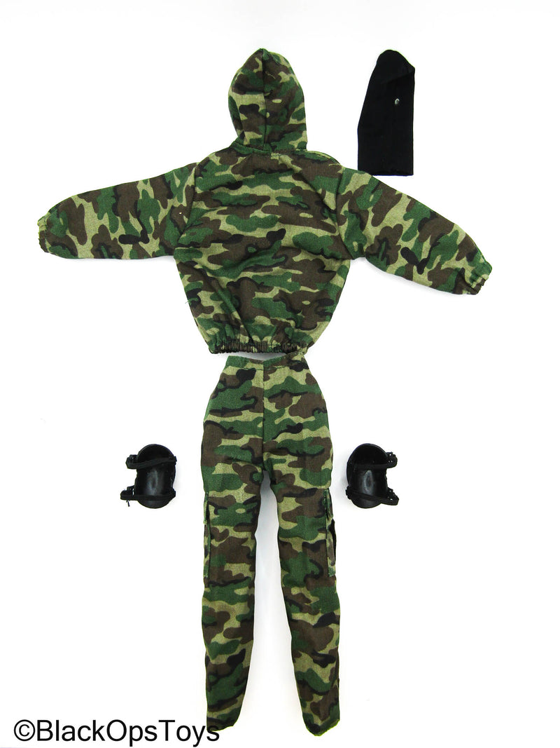 Load image into Gallery viewer, US Rangers - Woodland Camo Combat Uniform Set w/Balaclava
