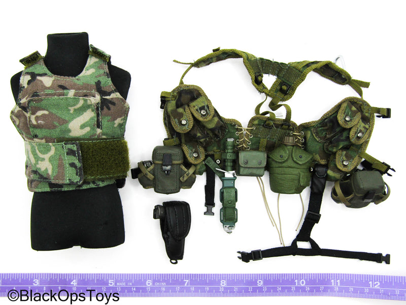 Load image into Gallery viewer, Woodland Camo Body Armor Vest &amp; Full Mesh Vest w/Gear Set
