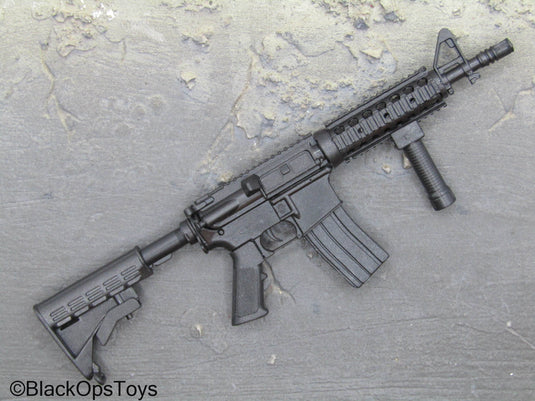M4 Rifle w/Grip