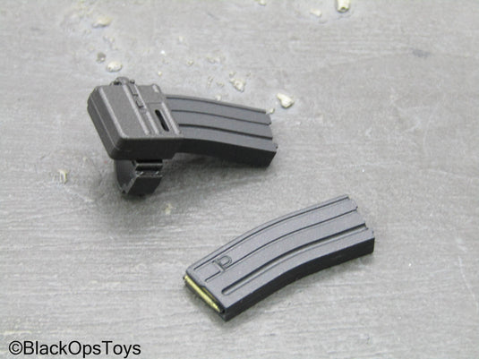 Delta Force SMU Tier 1 Op. A - 5.56 Magazines w/Holster