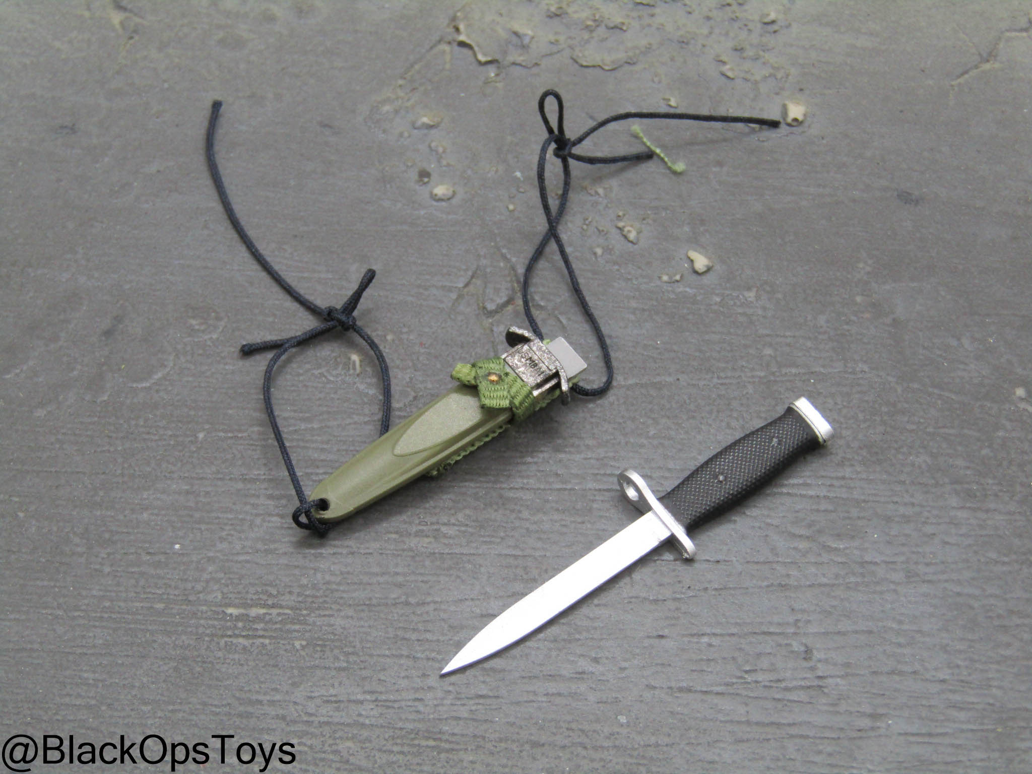 Missing In Action - Bayonet w/Sheath – BlackOpsToys