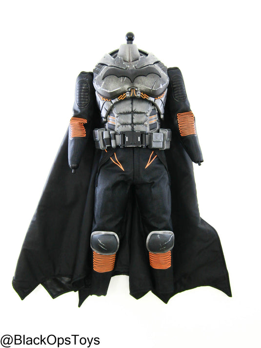 Batman Arkham Origins - Large Male Base Body w/Body Suit & Cape
