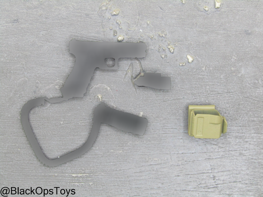 Pistol w/Tactical Light & Holster