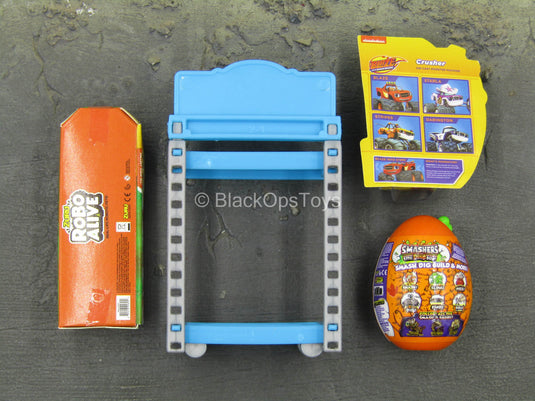 Toy Rack w/Toy Set