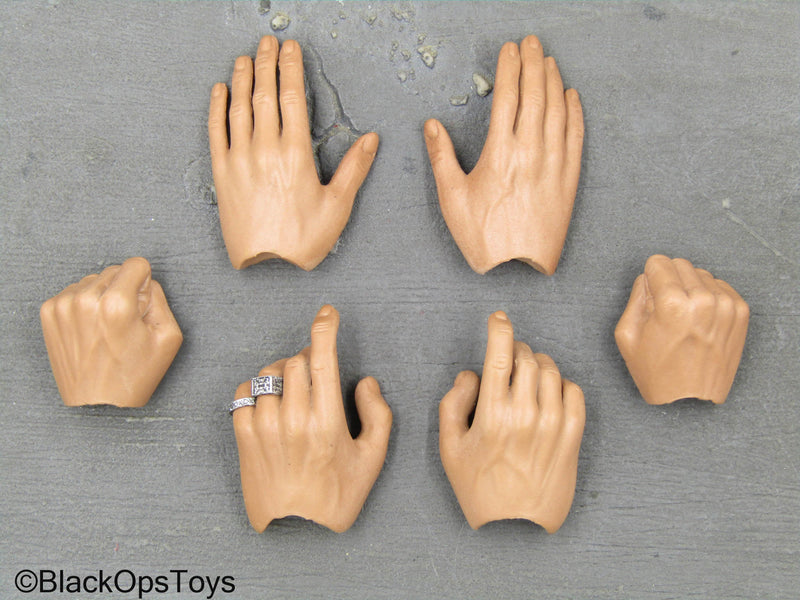 Load image into Gallery viewer, Den Of Thieves - Male BBK Hand Set

