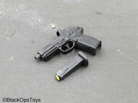 Den Of Thieves - P226 Pistol w/Red Dot Sight