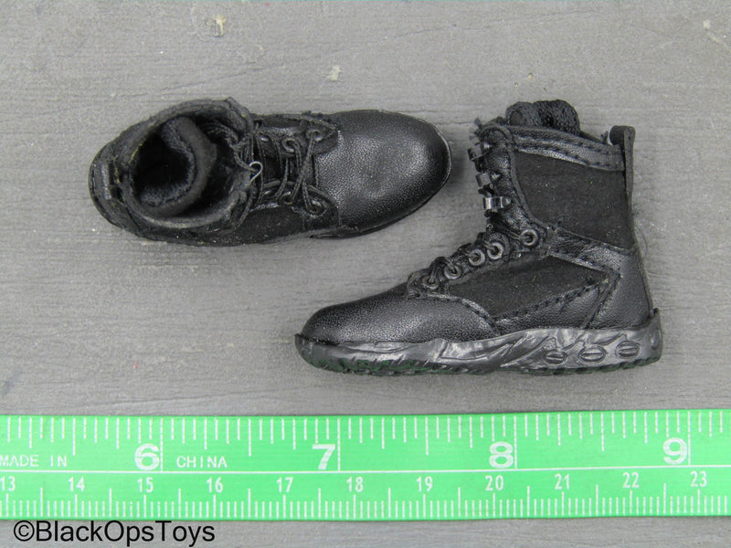 Load image into Gallery viewer, Den Of Thieves - Brown Leather Like Boots (Foot Type)
