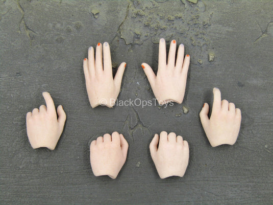 Clown Queen - Female Hand Set