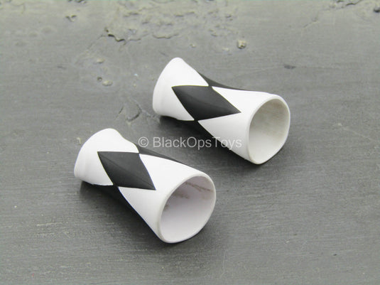 Power Rangers - Black Ranger - White & Black Wrist Gauntlets