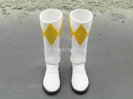 Power Rangers - Yellow Ranger - White & Yellow Boots (Peg Type)