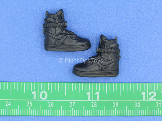 1/12 - Custom - Female Black Combat Shoes (Peg Type)