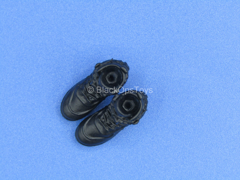 Load image into Gallery viewer, 1/12 - Custom - Female Black Combat Shoes (Peg Type)
