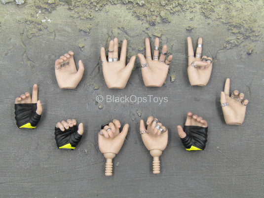 Birds Of Prey Harley Quinn - Female Hand Set w/Rings & Gloves