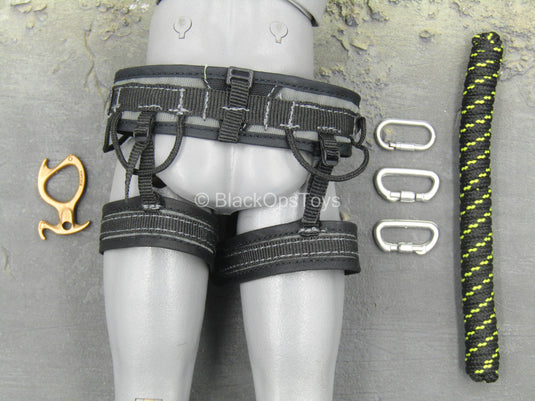 Chinese People's Armed Police - Black Harness w/Carabiner Set