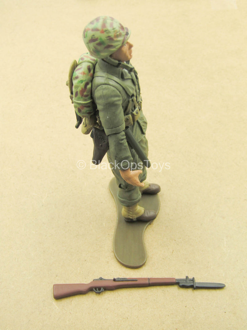 Load image into Gallery viewer, 1/18 - WWII - Male Molded Body w/M1 Garand &amp; Pouch Set
