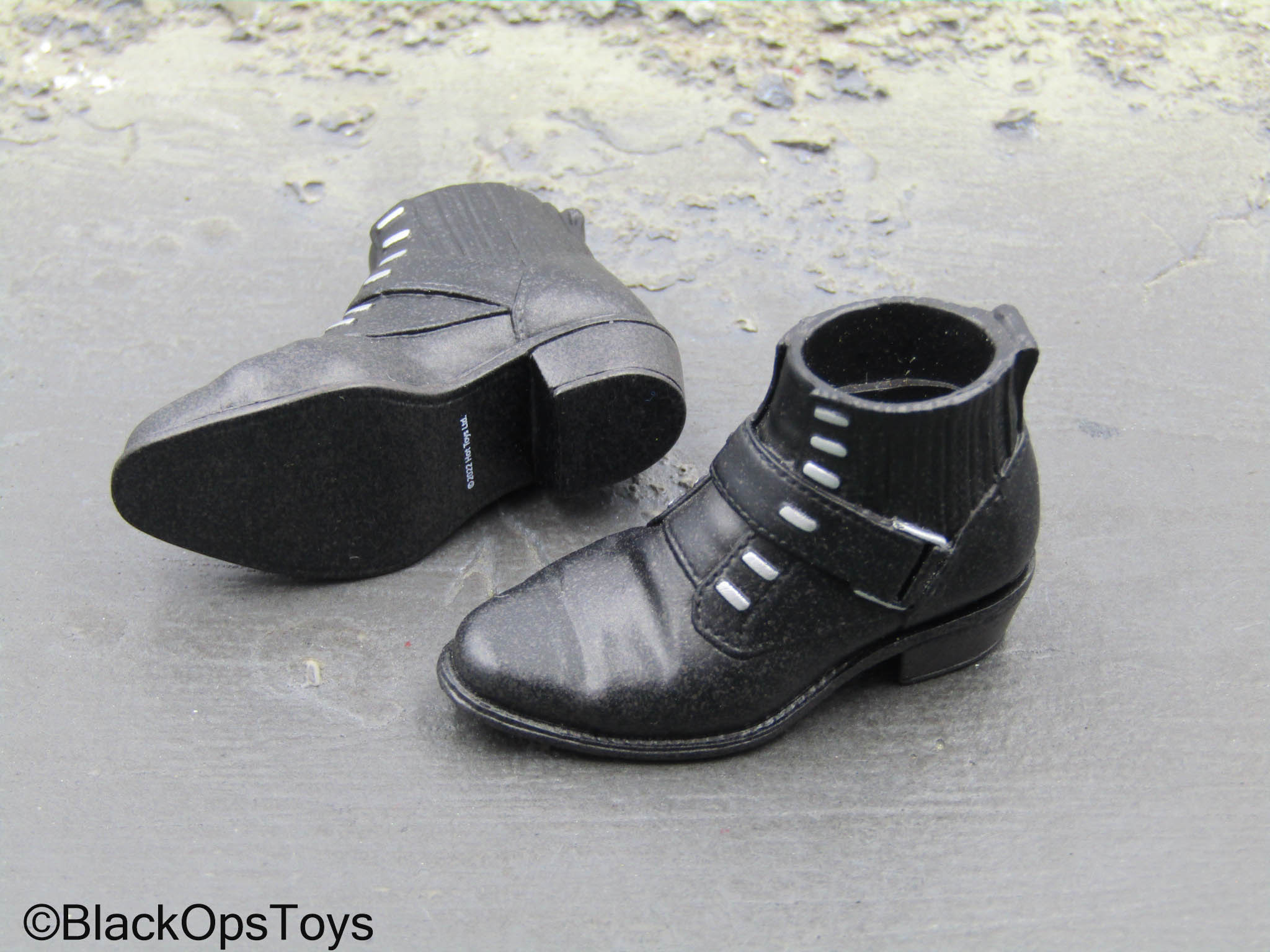 Cyberpunk 2077 - Johnny Silverhand - Black Shoes (Peg Type