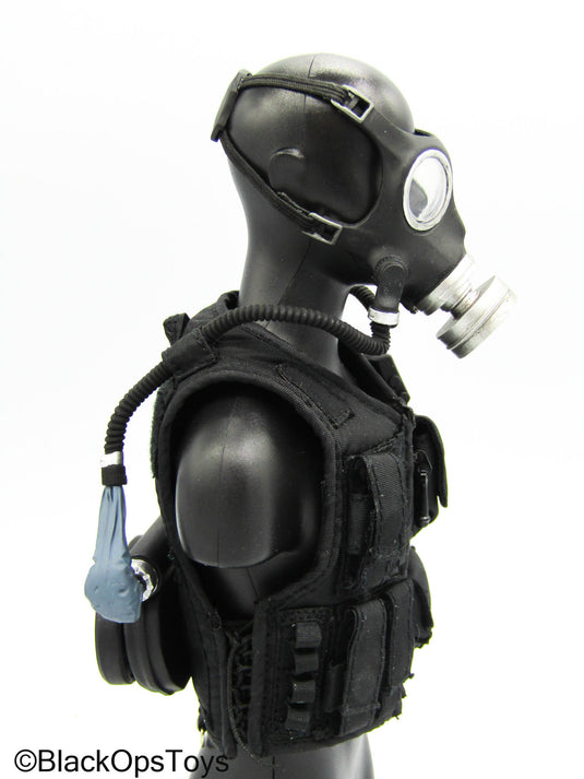 Rainbow Six Siege - Smoke - Black Combat Vest w/Gas Mask & Magnetic Pouches