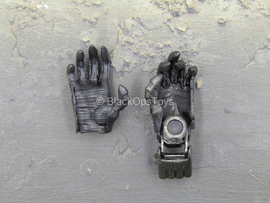 Berserk - Guts - Male Hand Set w/Cannon Mode Hand