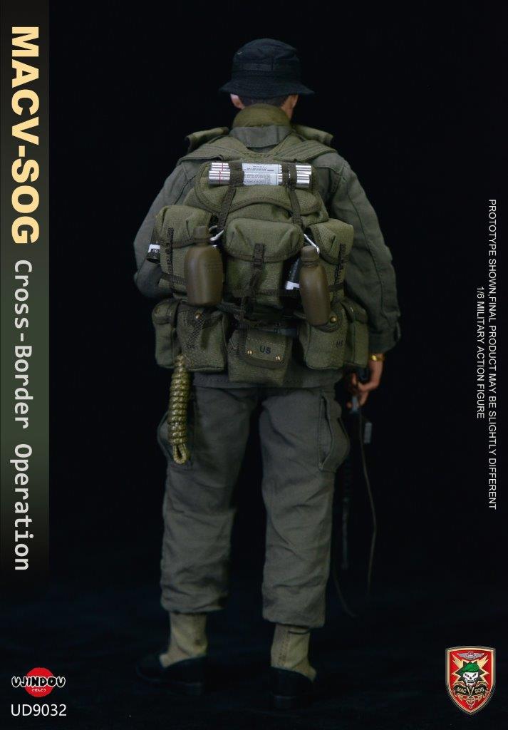 Load image into Gallery viewer, Vietnam MACV-SOG - Green Rivet Battle Belt w/Pouch &amp; Gear Set
