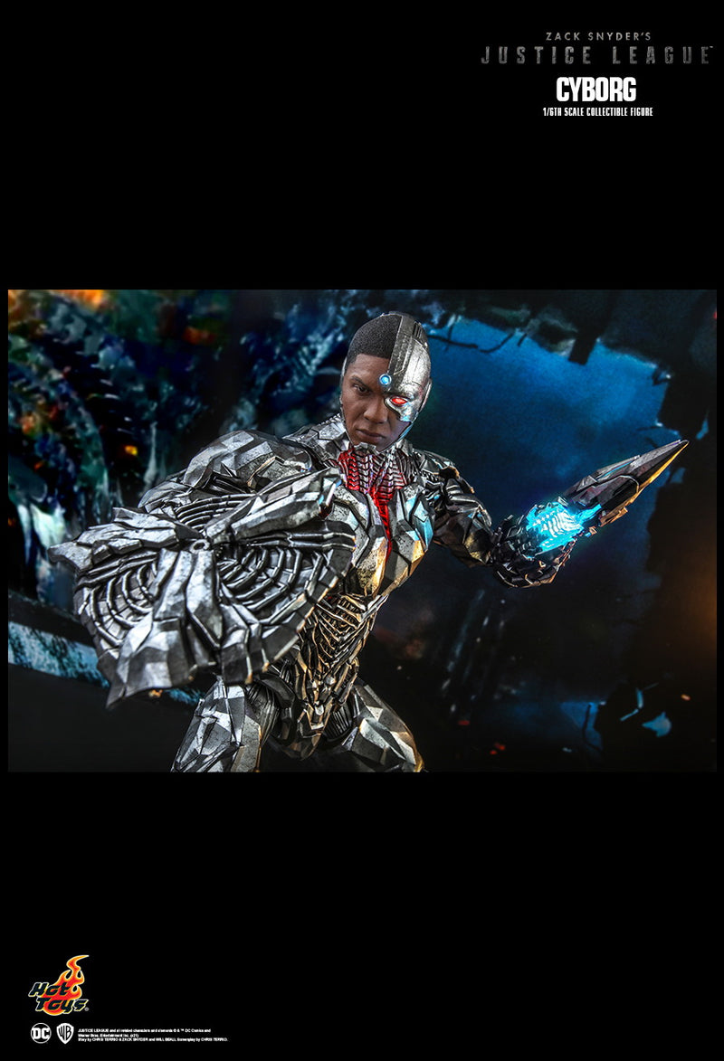 Load image into Gallery viewer, Justice League - Cyborg - MINT IN OPEN BOX

