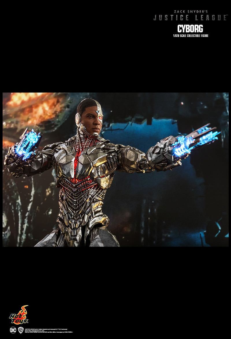 Load image into Gallery viewer, Justice League - Cyborg - MINT IN OPEN BOX
