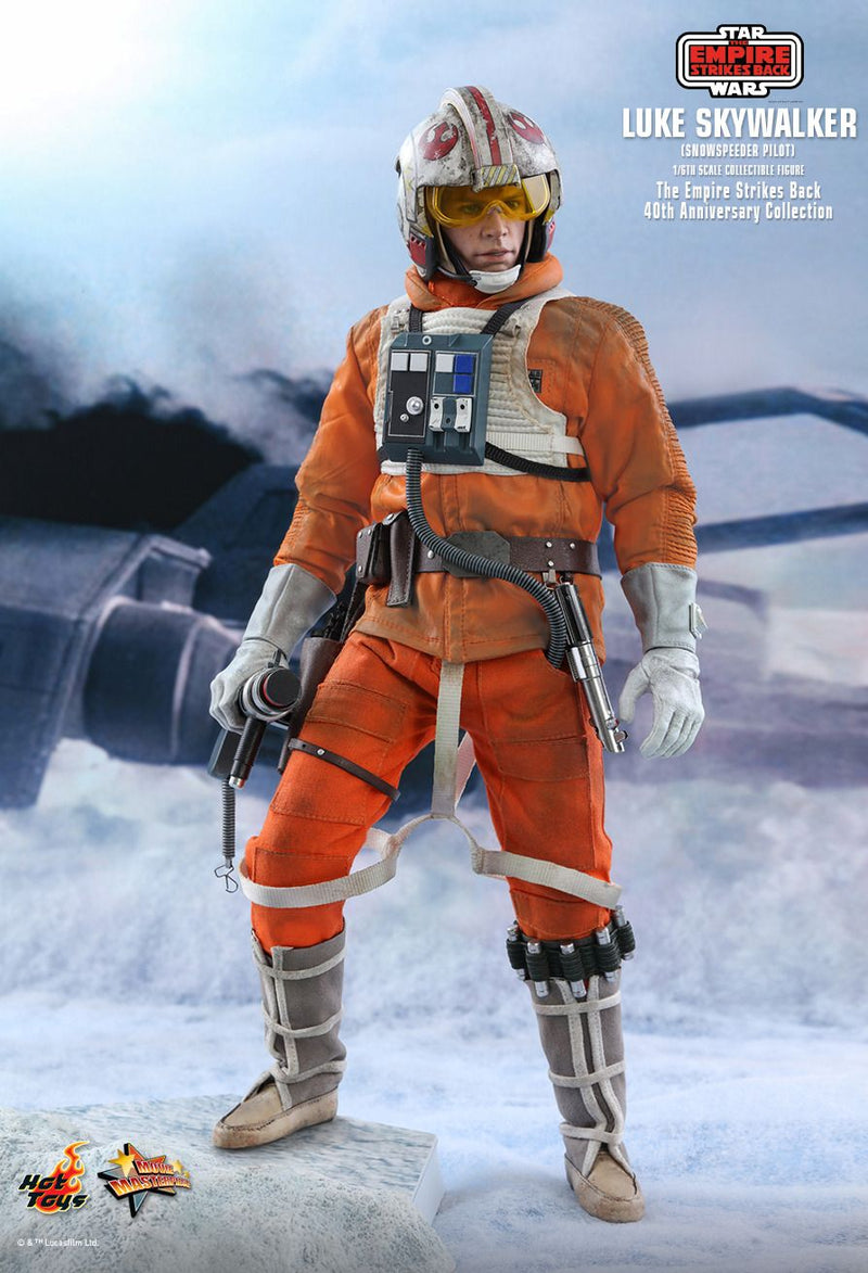 Load image into Gallery viewer, SW Ep. V - Grey Snowspeeder w/2x Snowspeeder Luke COMBO - MINT IN BOX
