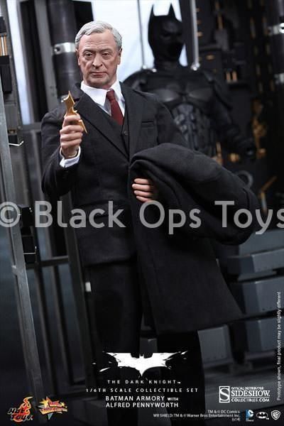 Load image into Gallery viewer, The Dark Knight - Alfred Pennyworth Base Body w/Suit Set
