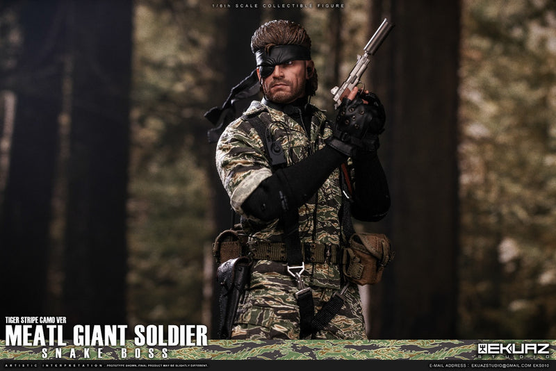 Load image into Gallery viewer, Metal Giant Soldier - Snake - ERDL &amp; Tiger Stripe 2-Pack - MIB
