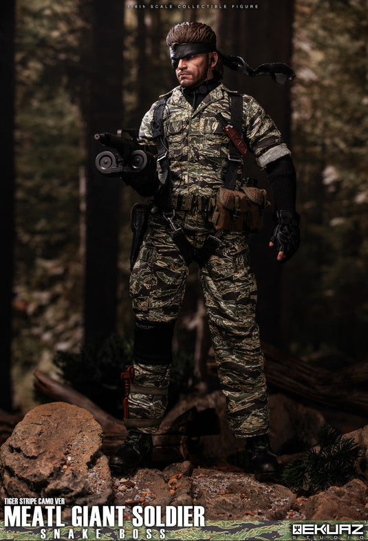 Metal Giant Soldier - Snake - Tiger Stripe Camo - MINT IN BOX