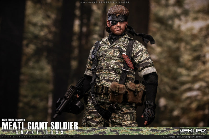 Load image into Gallery viewer, Metal Giant Soldier - Snake - ERDL &amp; Tiger Stripe 2-Pack - MIB
