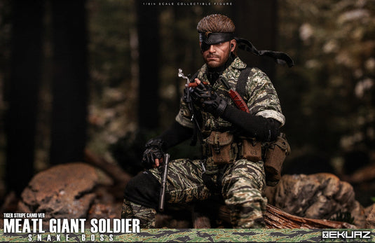 Metal Giant Soldier - Snake - Tiger Stripe Camo - MINT IN BOX