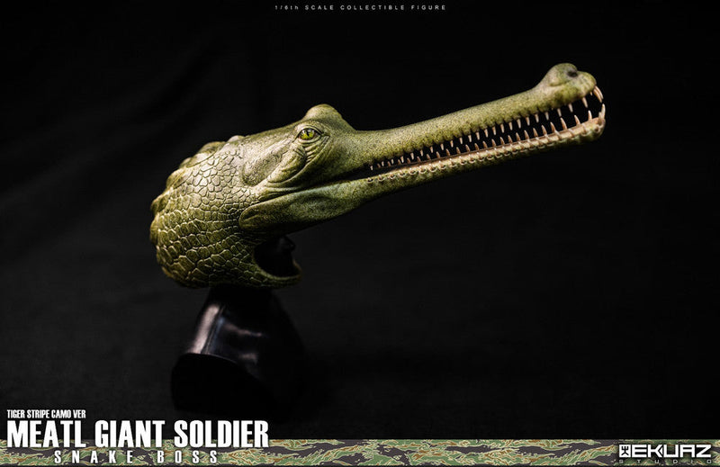 Load image into Gallery viewer, Metal Giant Soldier - Snake - Tiger Stripe Camo - MINT IN BOX
