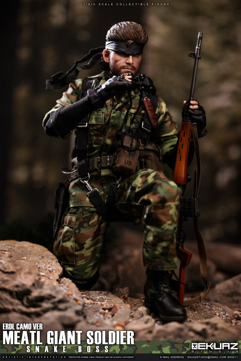 Load image into Gallery viewer, Metal Giant Soldier - Snake - ERDL Camo - MINT IN BOX
