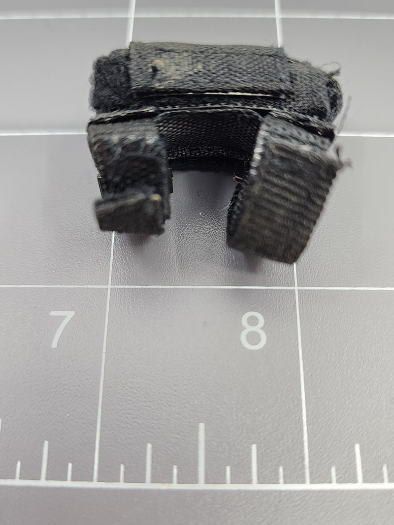 Load image into Gallery viewer, BAM 1/6 Wrist GPS And Wrist Pouch (Hot Toys)
