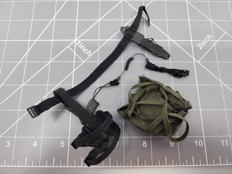 Load image into Gallery viewer, BAM 1/6 OD Green Bag With Gun And Knife Belt (Hot Toys)
