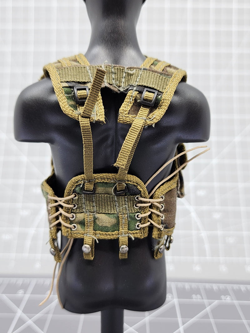 Load image into Gallery viewer, BAM 1/6 Woodland Camo Ammo Vest (Dragon)
